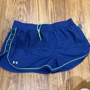 Under Armour Women's Navy and Green Print HeatGear Fly By Running Shorts